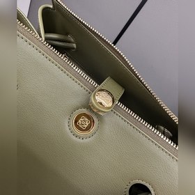 Loewe  Новая модель сумки Madrid из 