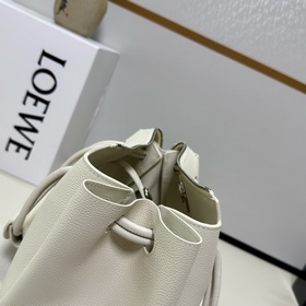 Loewe  Новая модель сумки Madrid из 