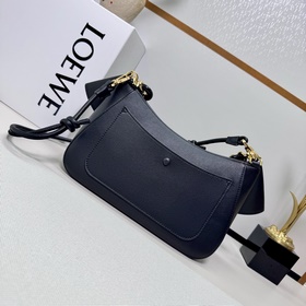 Loewe Ola — это мягкая, легкая и униве