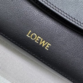 Loewe Ola — это мягкая, легкая и униве