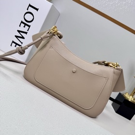 Loewe Ola — это мягкая, легкая и униве