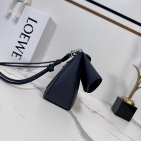 Loewe Ola — это мягкая, легкая и униве