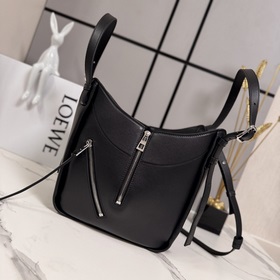 Loewe  Новая модель классической сумк