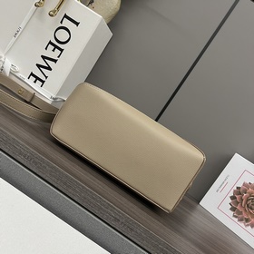 Loewe Новая версия сумки Puzzle Edge 