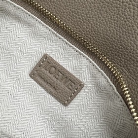 Loewe Новая версия сумки Puzzle Edge 