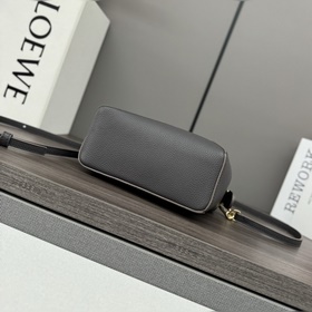 Loewe Новая версия сумки Puzzle Edge 