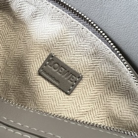 Loewe Мини-сумка Puzzle из классическ