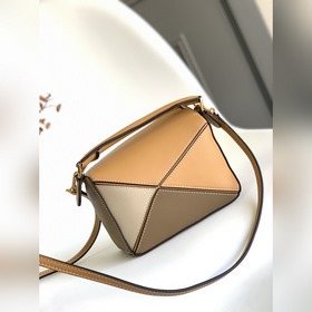 Loewe Хит продаж — мини-сумка Puzzle 