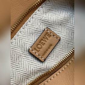 Loewe Хит продаж — мини-сумка Puzzle 