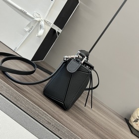Loewe  Сумка Puzzle из миниатюрной зе