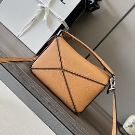 Loewe  Сумка Puzzle из миниатюрной зе