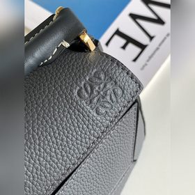 Loewe Хит продаж — мини-сумка Puzzle 