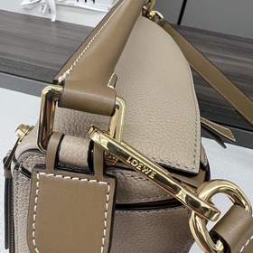 Loewe Сумка Puzzle из зернистой теляч
