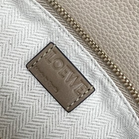 Loewe Сумка Puzzle из зернистой теляч
