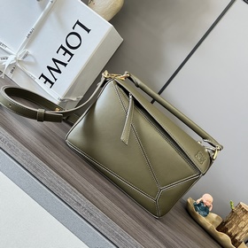 Loewe (новая версия) Сумка Puzzle мало