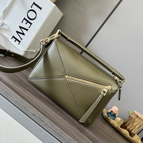 Loewe (новая версия) Сумка Puzzle мало