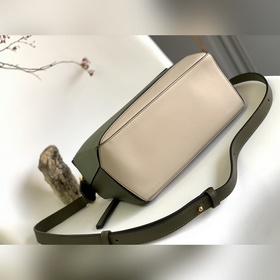 Loewe Популярная модель Puzzle small 