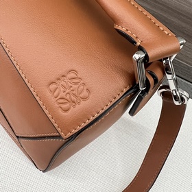 Loewe (новая версия) Сумка Puzzle мало