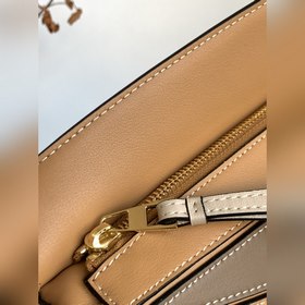 Loewe Популярная модель Puzzle small 