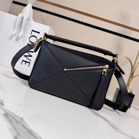 Новая модель Puzzle от Loewe отличаетс