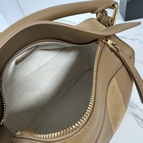 Новая модель Puzzle от Loewe отличаетс