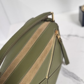 Новая модель Puzzle от Loewe отличаетс