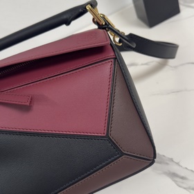 Новая модель Puzzle от Loewe отличаетс
