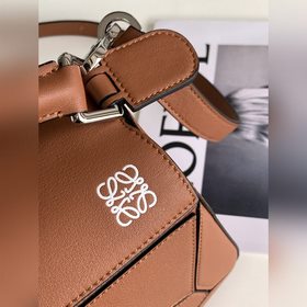 Loewe Популярная модель Puzzle small 