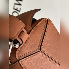 Loewe Популярная модель Puzzle small 