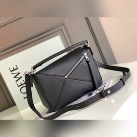 Loewe Популярная модель Puzzle small 