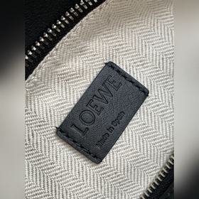 Loewe Популярная модель Puzzle small 