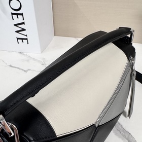 Новая модель Puzzle от Loewe отличаетс