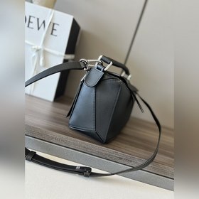Loewe (новая версия) Сумка Puzzle мало