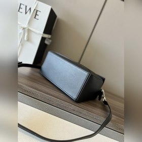 Loewe (новая версия) Сумка Puzzle мало