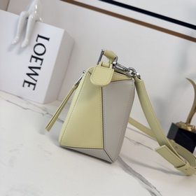 Новая модель Puzzle от Loewe отличаетс