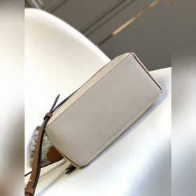 Loewe Популярная модель Puzzle small 