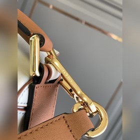 Loewe Популярная модель Puzzle small 