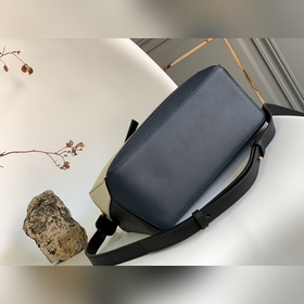 Loewe Популярная модель Puzzle small 