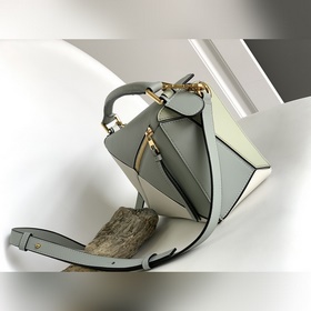 Loewe Хит продаж Puzzle small #Новые 