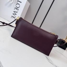 Loewe  Клатч Joya из кожи наппа с угл