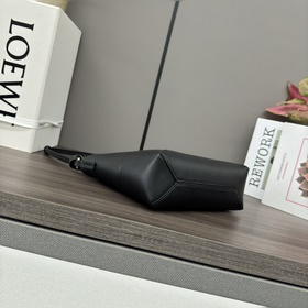 Новая сумка Puzzle Fold от Loewe предс