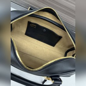 Loewe  Новая модель сумки Mini Amazon