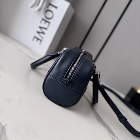 Loewe  Новая сумка Amazona 23 Cropped