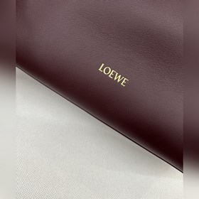 Loewe  Новая модель средней сумки Ma