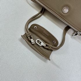 Loewe  Новая модель сумки Madrid из 