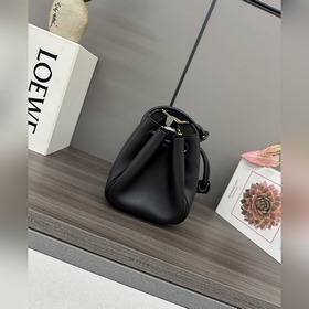 Loewe  Новая модель сумки Madrid из 