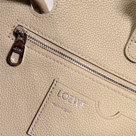 Loewe  Новая модель среднего размера 