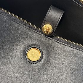 Loewe  Новая модель большой сумки Ma