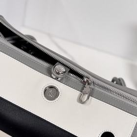 Loewe  Новая модель средней сумки Ma