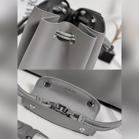 Loewe  Новая модель средней сумки Ma